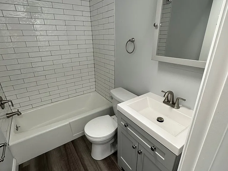 902 Erdner Ave — Photo 3