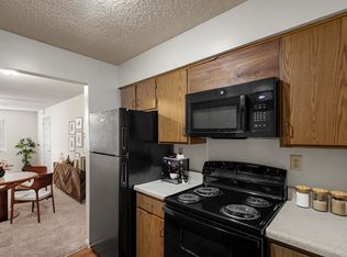 Bristol Pointe Apartments, Olathe, KS 66062