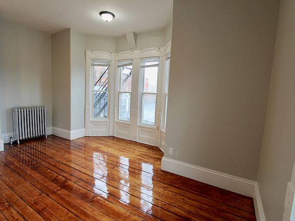 4th image of 321 Union St #5