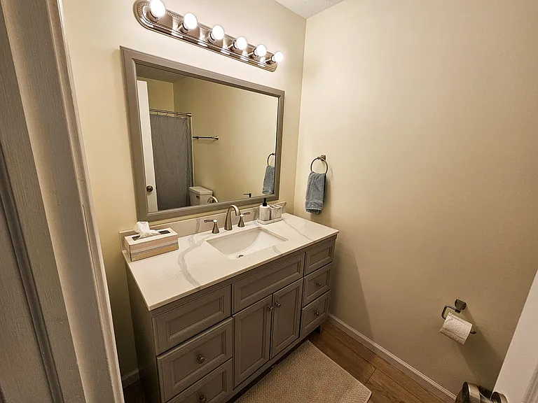 1496 N Kinser Pike — Photo 27