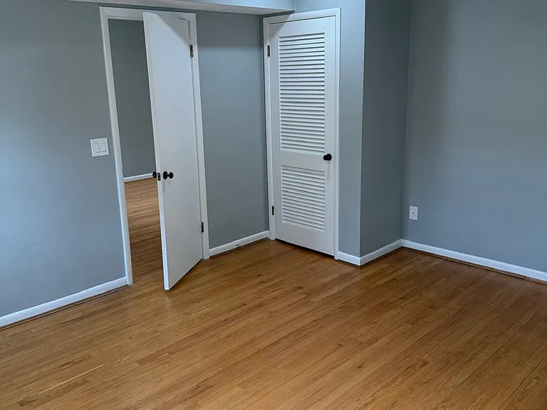 2123 Luray Ave #1 — Photo 18