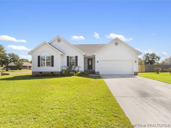 301 Stonewall St, Raeford, NC 28376