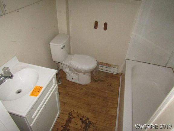 3rd image of 213 Franklin Ave #215