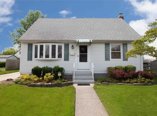 2061 Lincoln Ave, East Meadow, NY