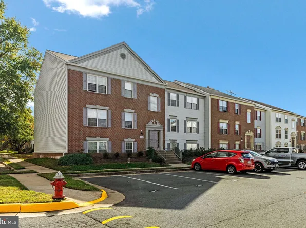 1106 Huntmaster Ter NE Unit 202, Leesburg, VA 20176