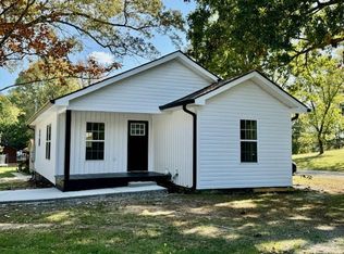 200 Brooker Dr, Dalton, GA 30721