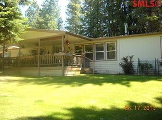 125 Sunray Dr, Hope, ID 83836