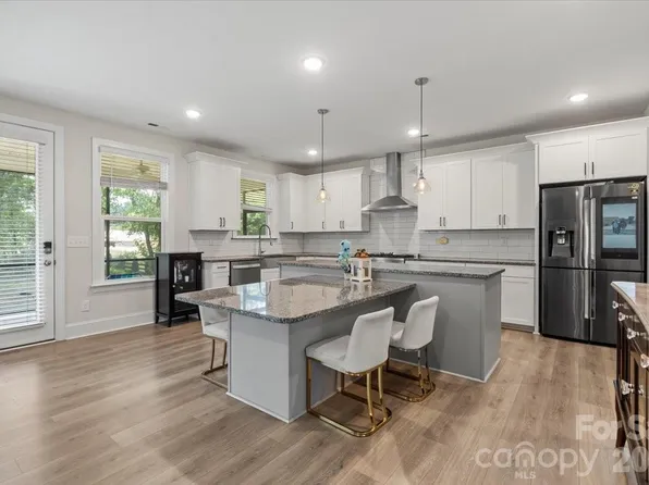 221 Burree Rd, Clover, SC 29710