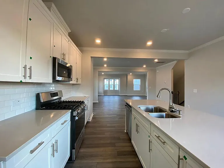 729 Gimari Dr — Photo 7