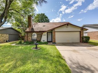 3113 Wayfarer Rd, Bedford, TX 76021