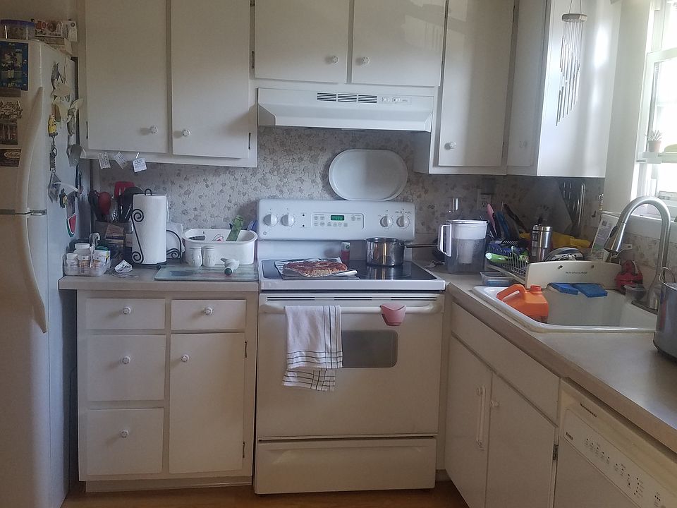 1st image of 3682 Ionia St #1