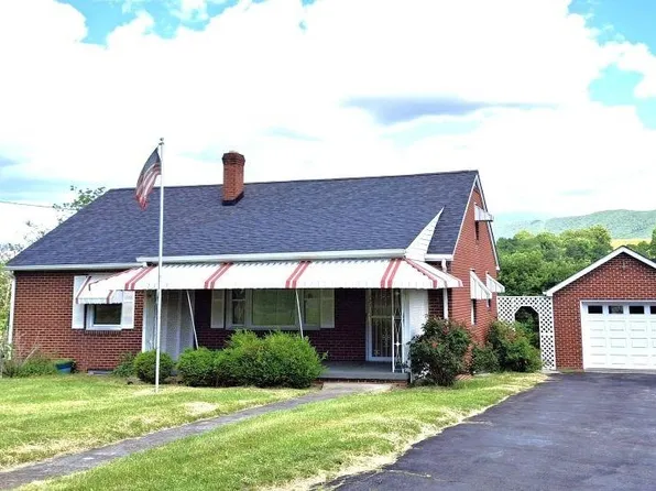 203 Scenic Ln, Rich Creek, VA 24147