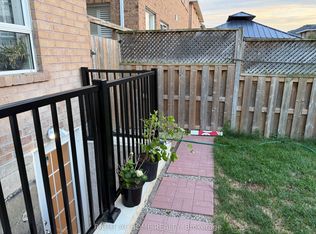 1045 Windbrook Grv #BASEMENT, Mississauga, ON L5V 2T1