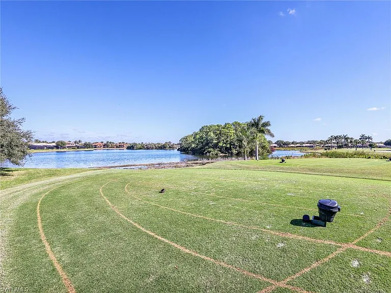 6096 Dogleg Dr — Photo 8