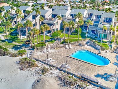 2100 Gulf Blvd APT 13, Belleair Beach, FL, 33786