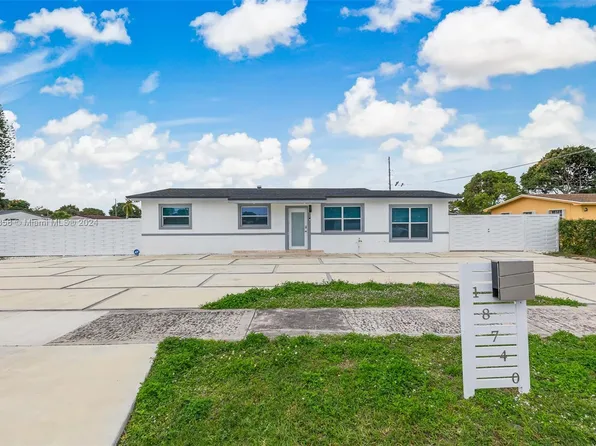 18740 NW 43rd Ave, Miami Gardens, FL 33055
