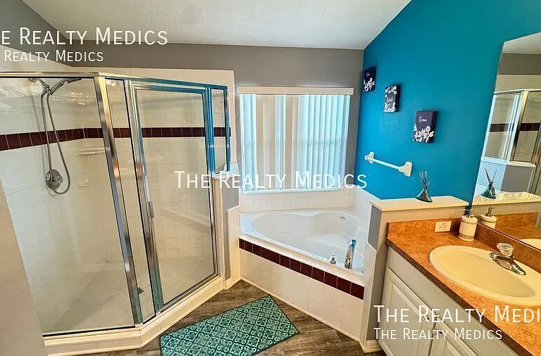 4802 Cumbrian Lakes Dr — Photo 35