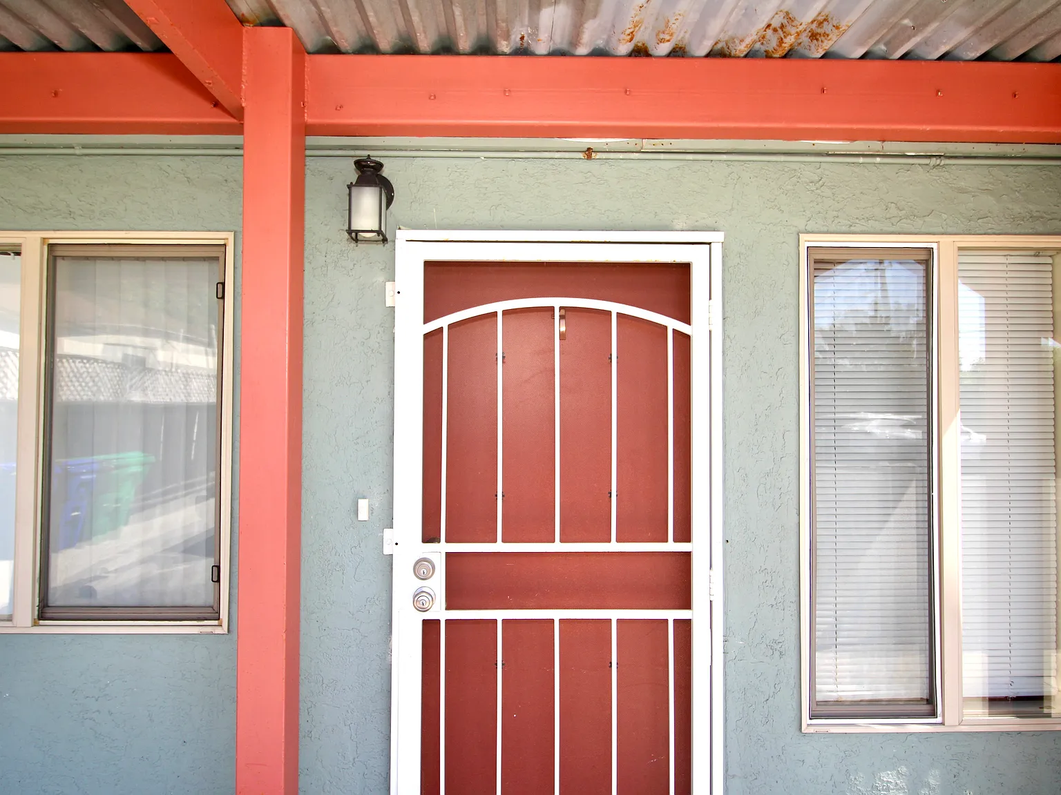 2 bed, 950 sqft, $2,400 — Photo 3
