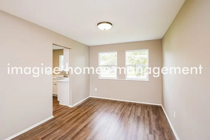 6602 Forest Glen Ave — Photo 4