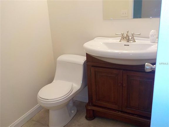 5th image of 1556 Lawndale Cir