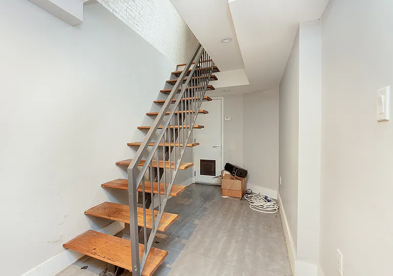 102 Rogers Ave #4 — Photo 21