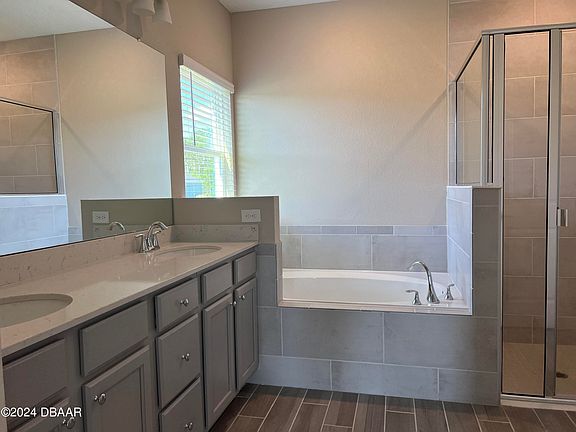 5th image of 4217 Acoma Dr