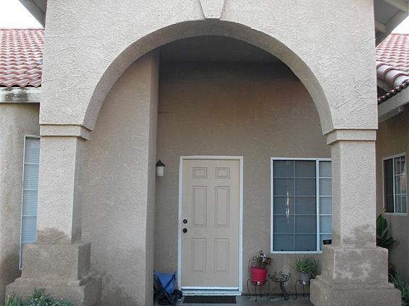 3rd image of 555 Zinfandel St