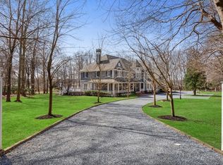 1 Pine Point, Saint James, NY 11780