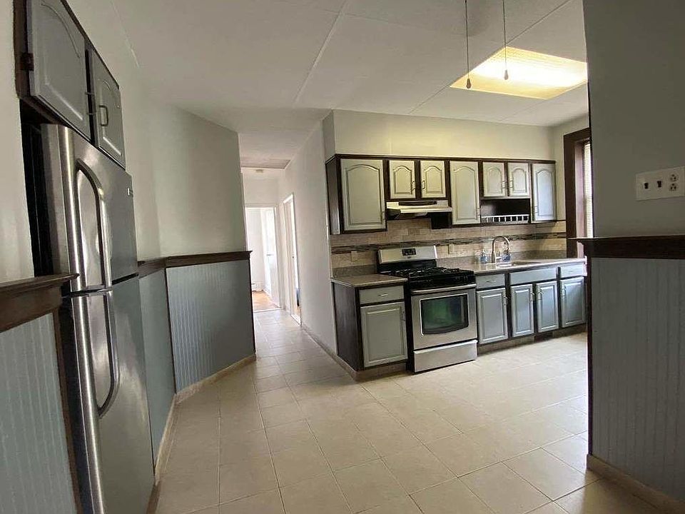 1st image of 9002 Fort Hamilton Pkwy #2