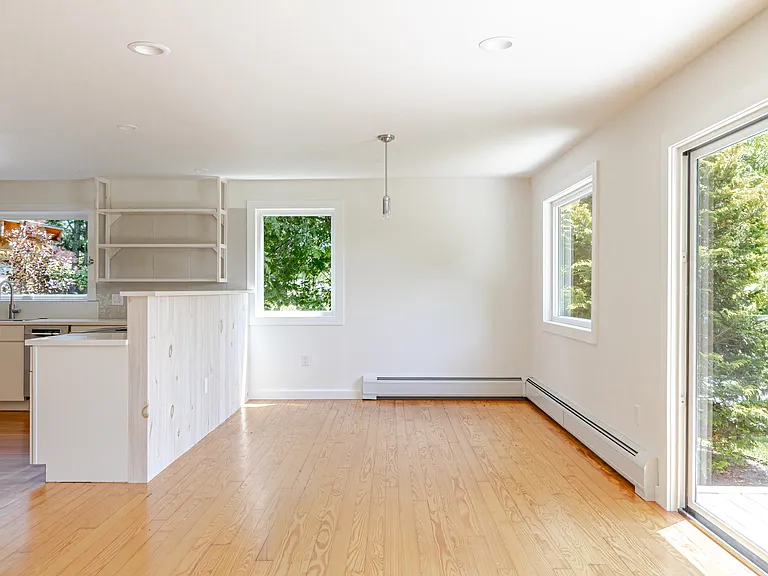 776 Mitchell St — Photo 26