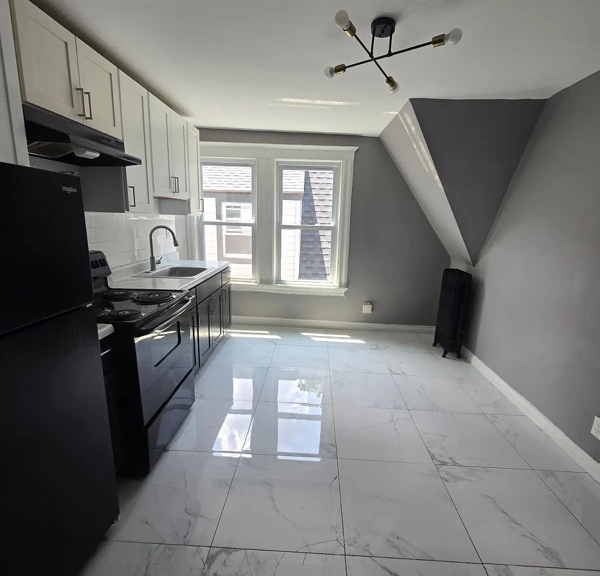 2 bed, $1,900 — Photo 3