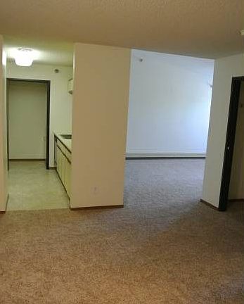 Evergreen Entry/Dining