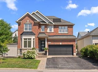1962 Plainhill Dr, Ottawa, ON K4A0G1