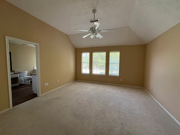 1437 El Camino Village Dr — Photo 11