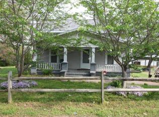 1860 16th Ave SW, Hickory, NC 28602