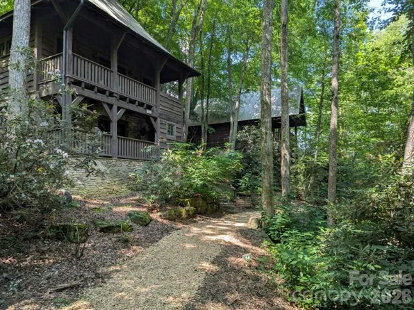 5 Chaucer Rd, Black Mountain, NC 28711