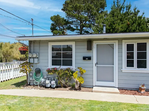 605 2nd St, Pacific Grove, CA 93950