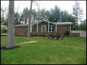 1st image of 1932 Belcaro Dr