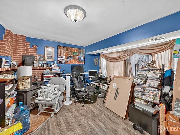 2nd image of 345 Woodruff Ave