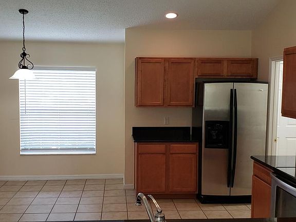 5th image of 754 Farrington Dr