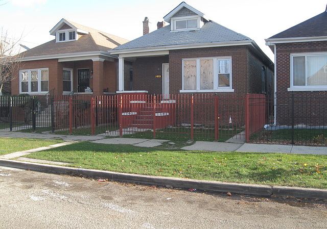 2nd image of 5623 S Mozart St