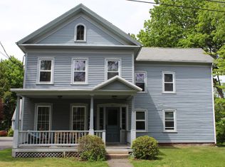 31 Hallock St #4, Amherst, MA 01002