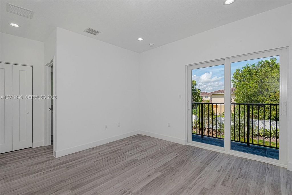 1313 NW 27th Ave, photo 7