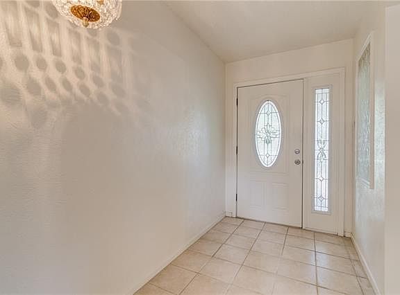 4th image of 1810 Lakemont Ct