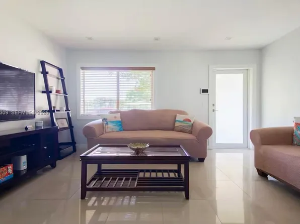 601 NW 116th St, Miami, FL 33168