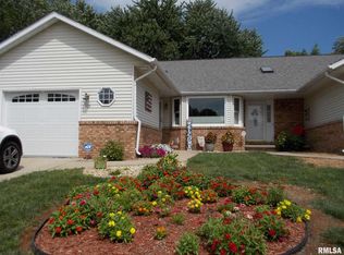 100 Calvin Ave, Springfield, IL 62704