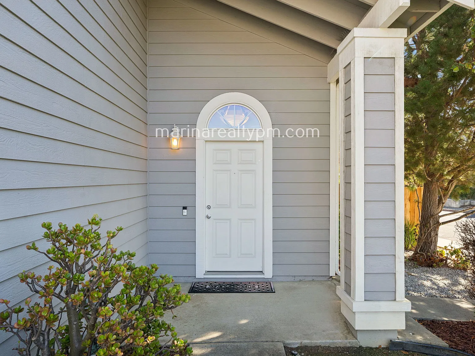 4 bed, 2.5 bath, 1685 sqft, $3,200 — Photo 3