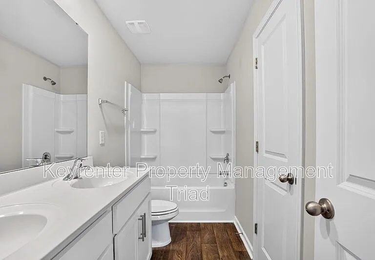 5109 Black Forest Dr — Photo 6