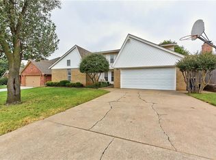 11205 NW 113th St, Yukon, OK 73099