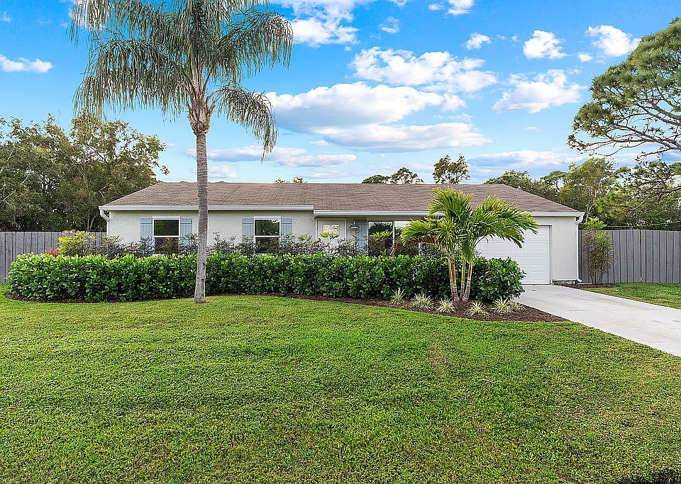 1st image of 2032 SE Heathwood Cir